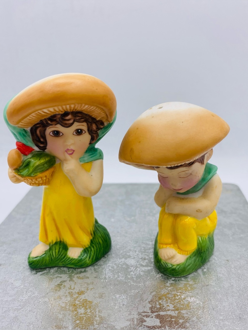 Vintage Franklin Mint “Homegrown Sweethearts” Children Mushroom Salt & Pepper